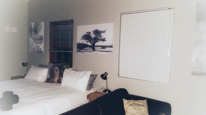 To Let 1 Bedroom Property for Rent in Seaside Longships Western Cape